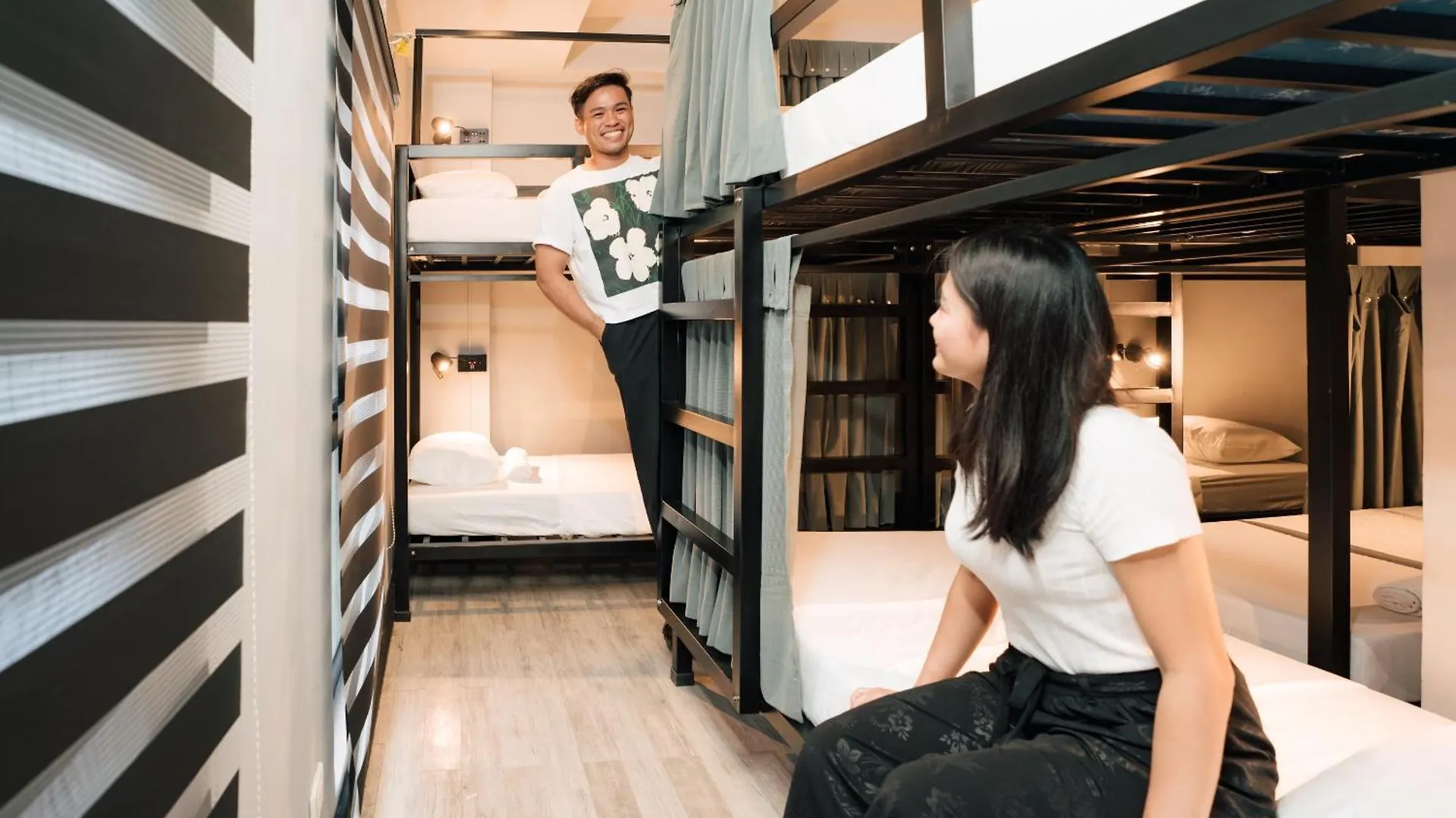 Mad Monkey Manila Hostel Makati City