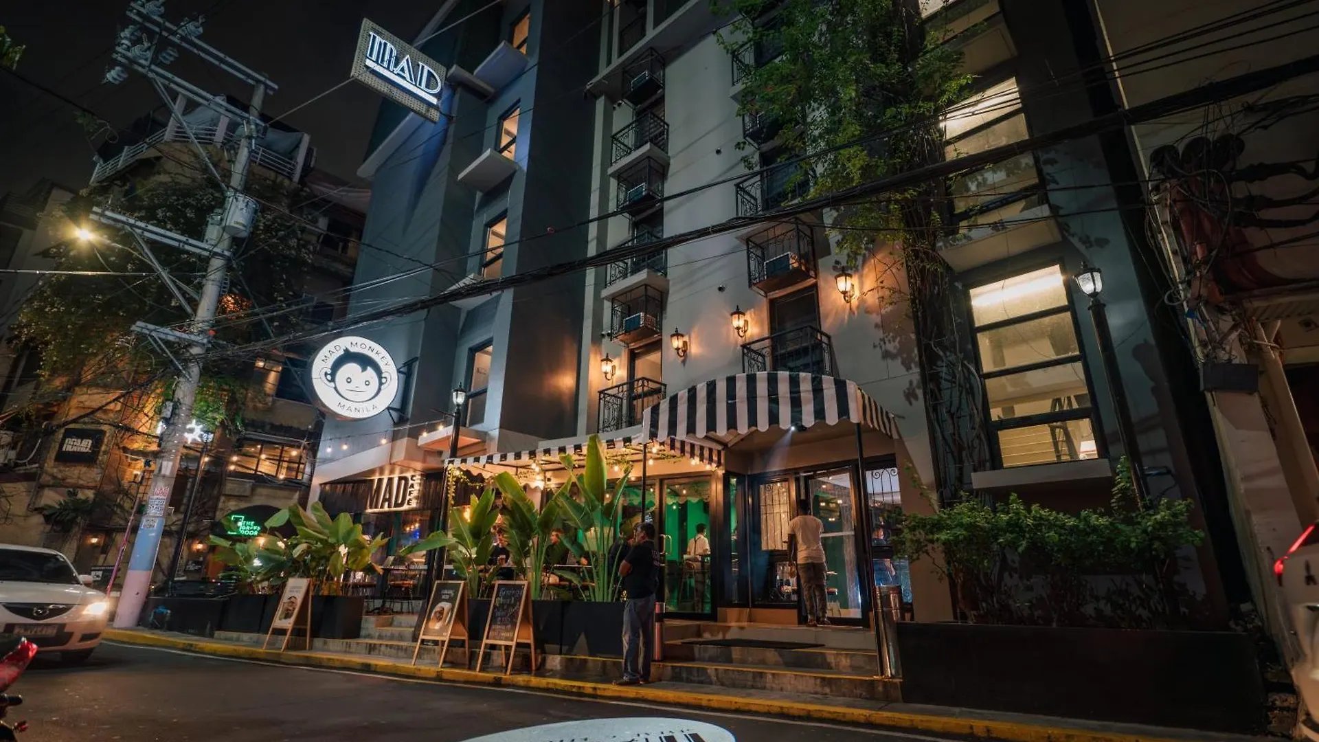 Mad Monkey Manila Hostel Makati City